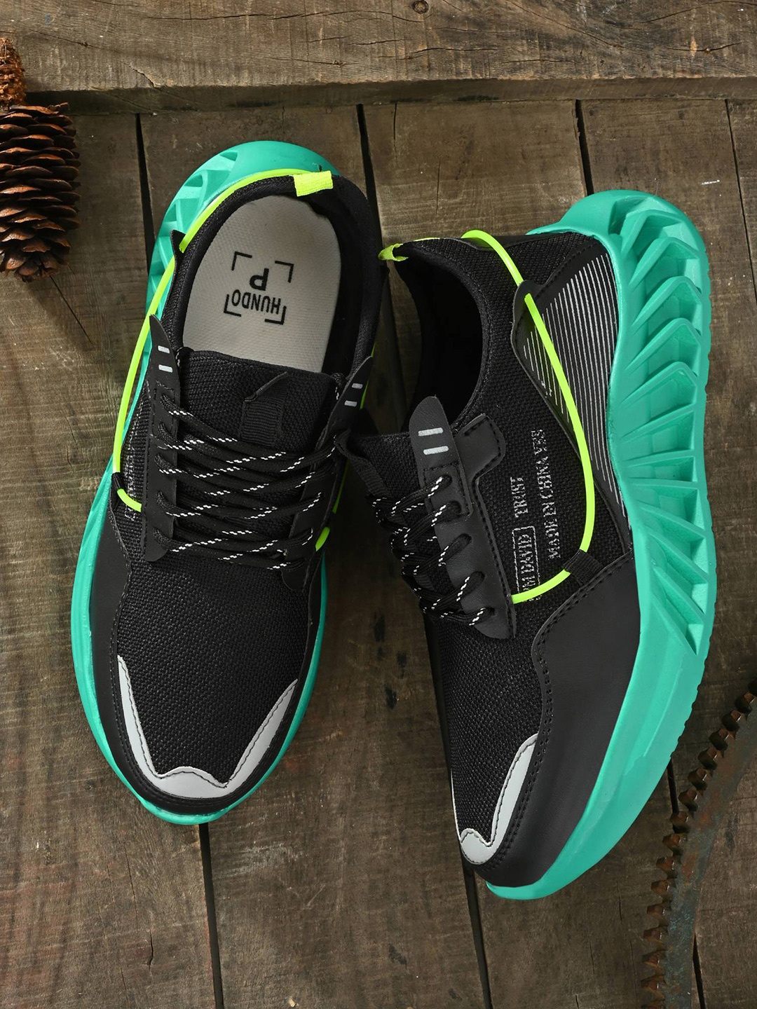 

Hundo P Men Black Walking Non-Marking Shoes