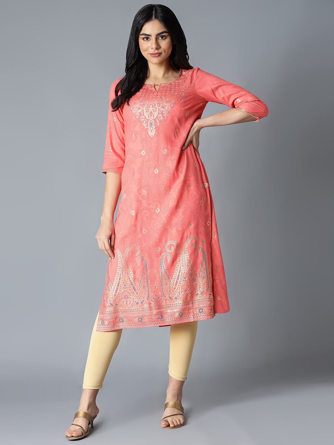 

Aurelia Women Peach Floral Print Viscose Straight Kurta