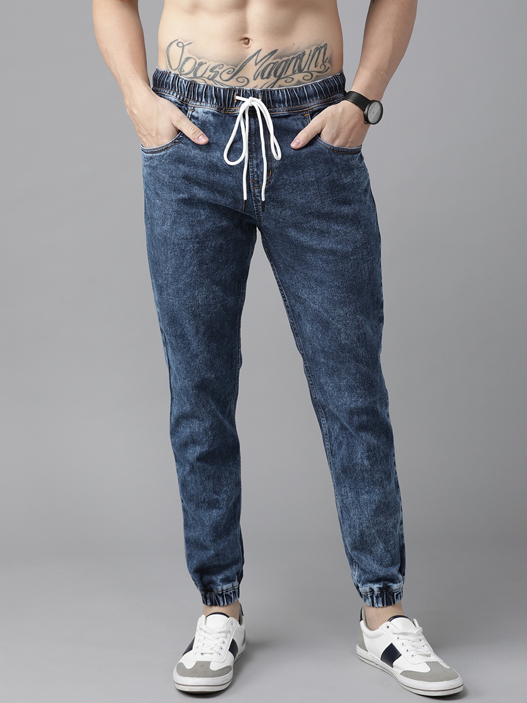 

Roadster Men Navy Blue Solid Stretchable Jogger Jeans