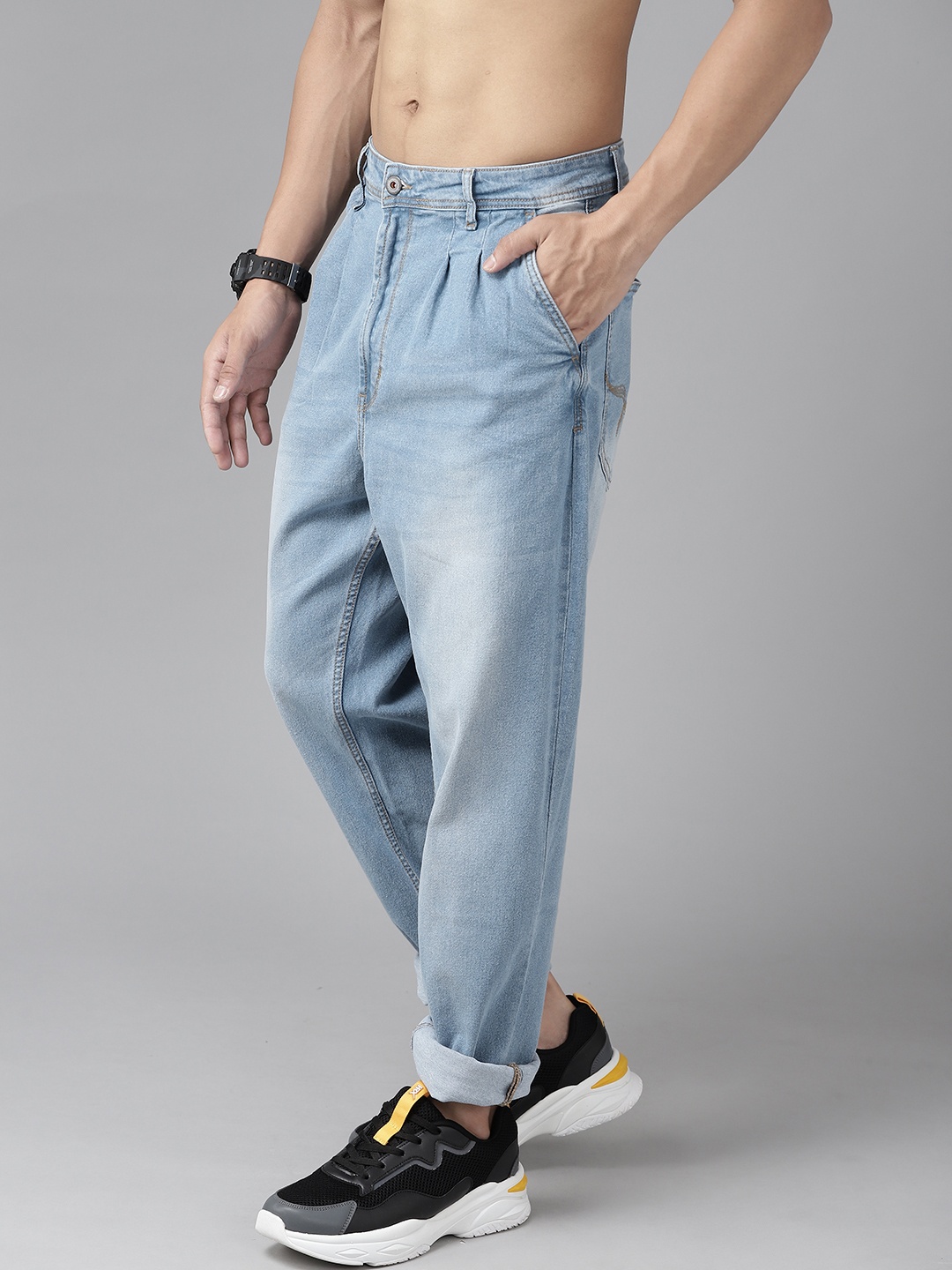 

Roadster Men Blue Loose Fit Light Fade Stretchable Jeans