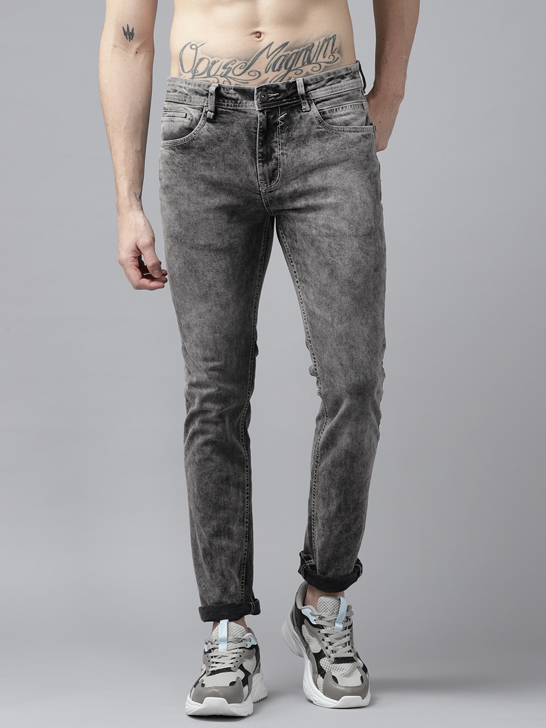 

Roadster Men Charcoal Grey Skinny Fit Heavy Fade Stretchable Jeans