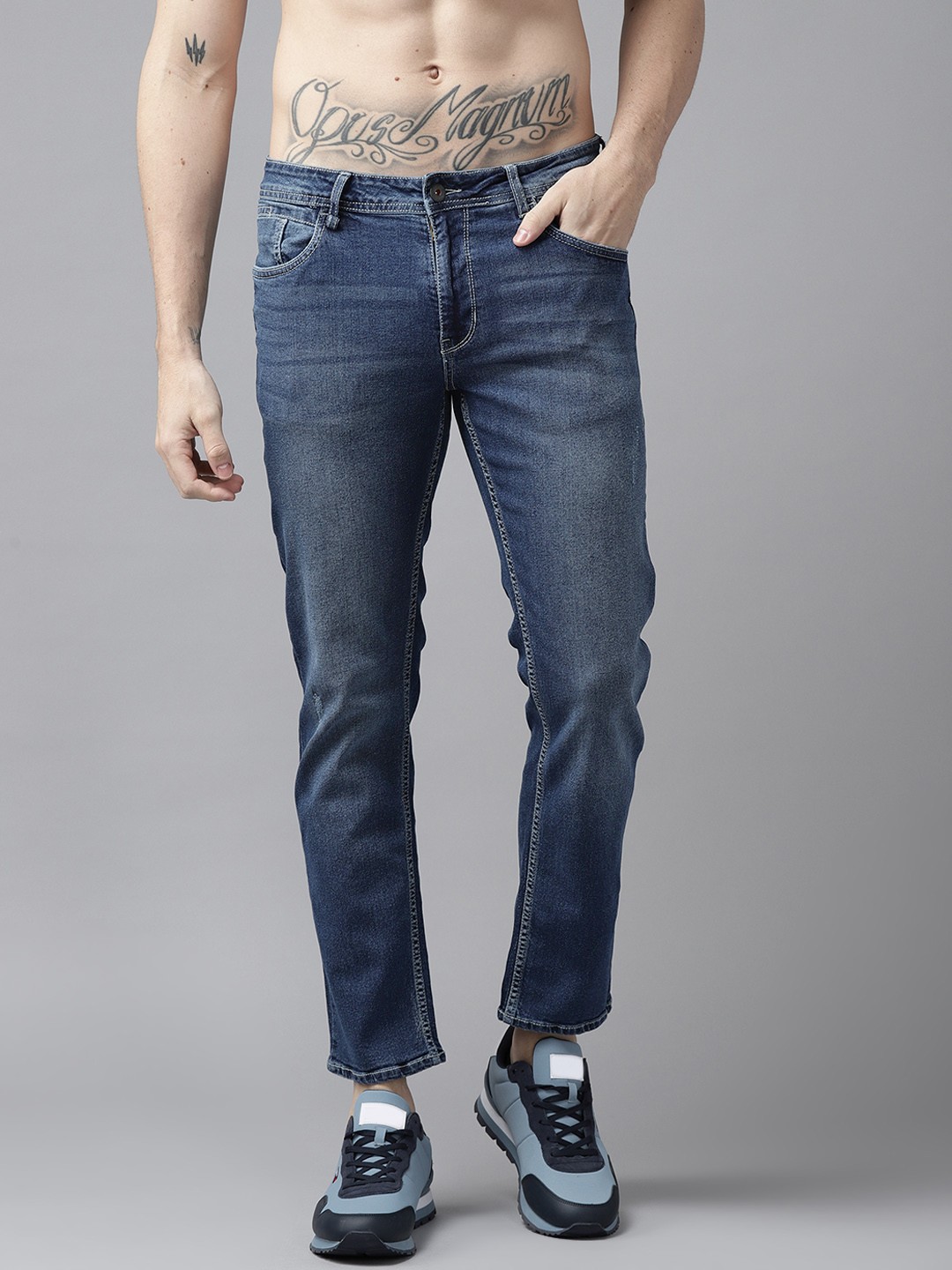 

Roadster Men Blue Slim Fit Low Distress Light Fade Stretchable Jeans