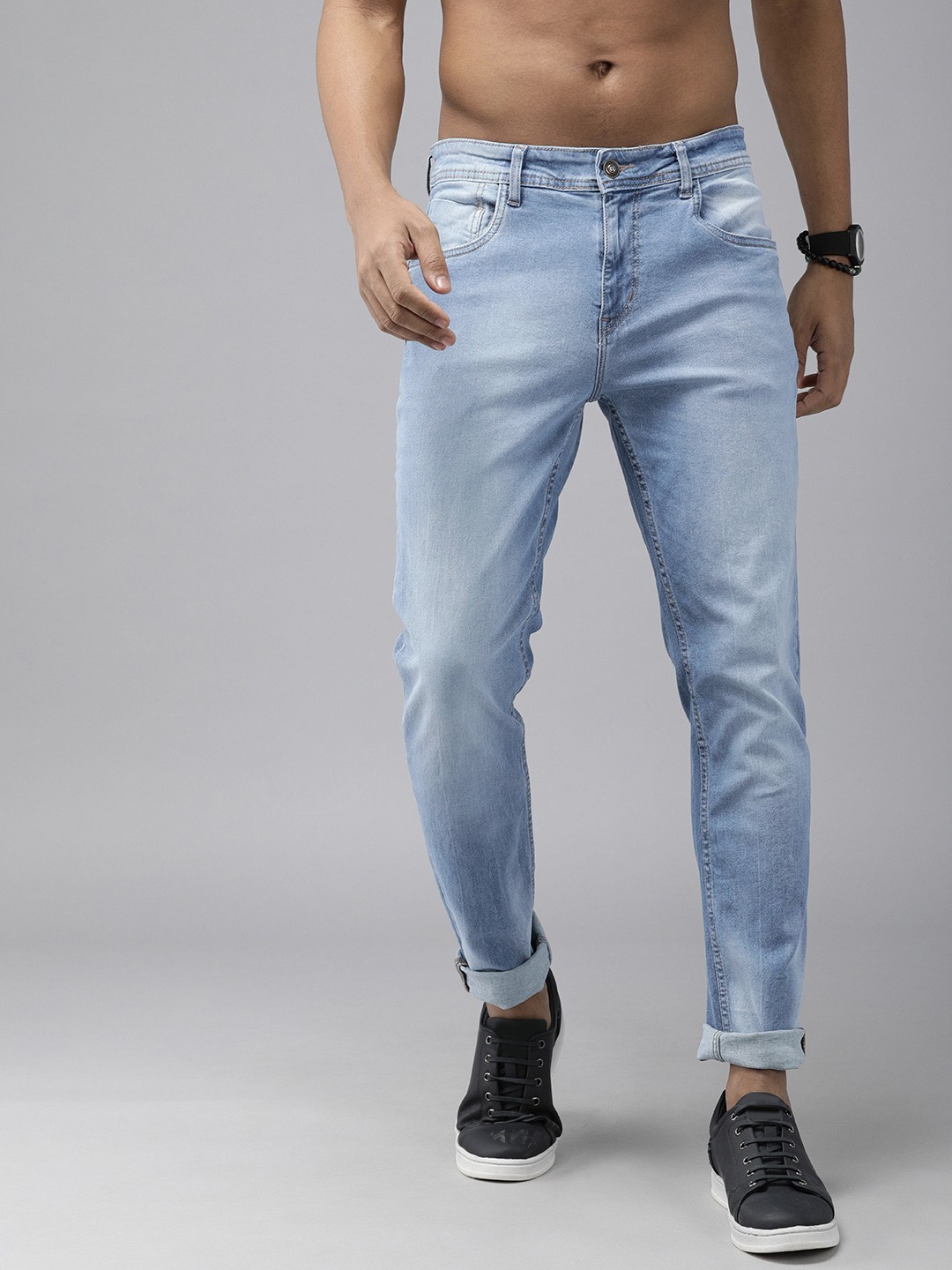

The Roadster Lifestyle Co Men Blue Slim Fit Mid-Rise Light Fade Stretchable Jeans