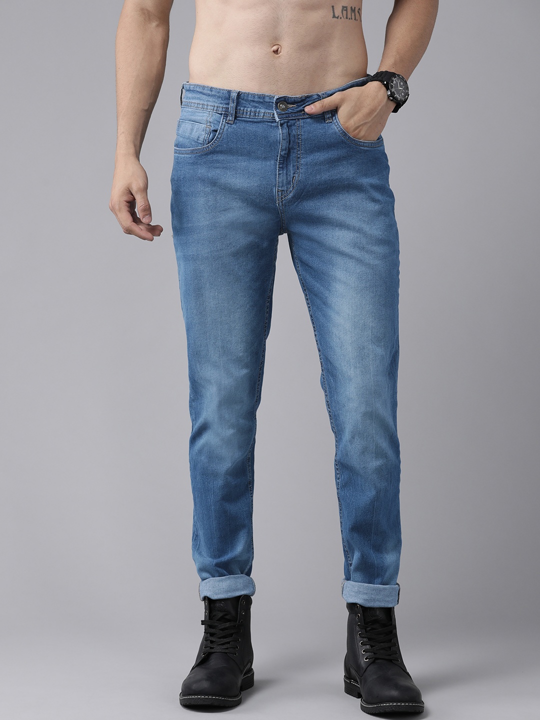 

Roadster Men Blue Solid Tapered Fit Light Fade Stretchable Jeans