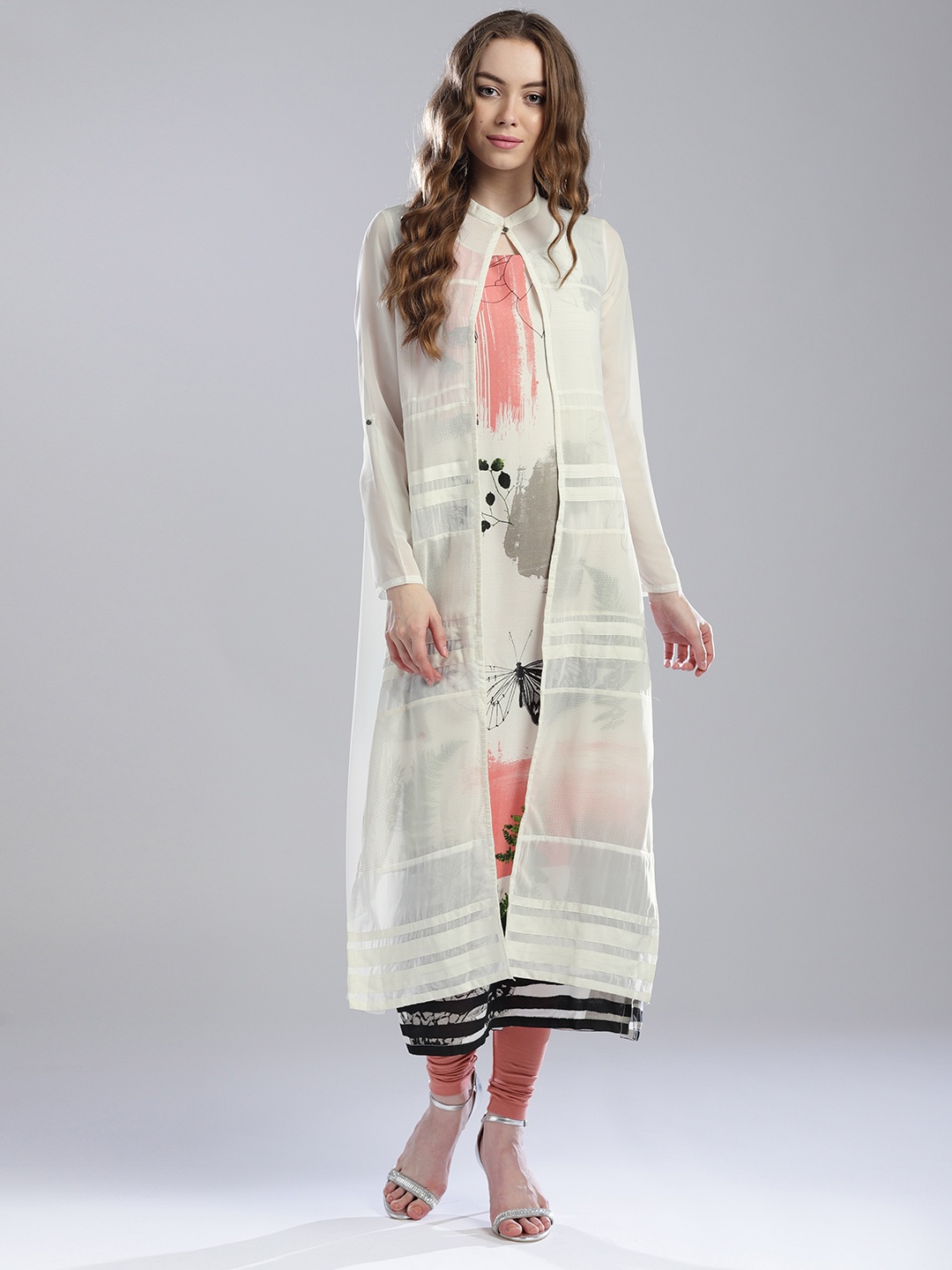 

W Women White & Pink Quirky Print Straight Kurta