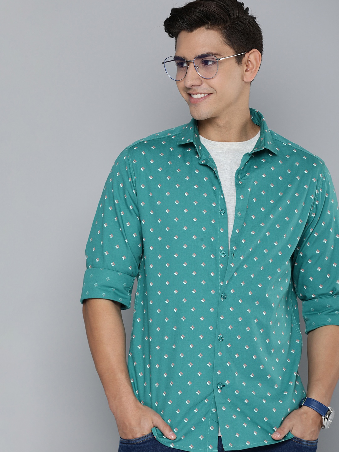 

Mast & Harbour Men Pure Cotton Geometric Printed Casual Shirt, Turquoise blue