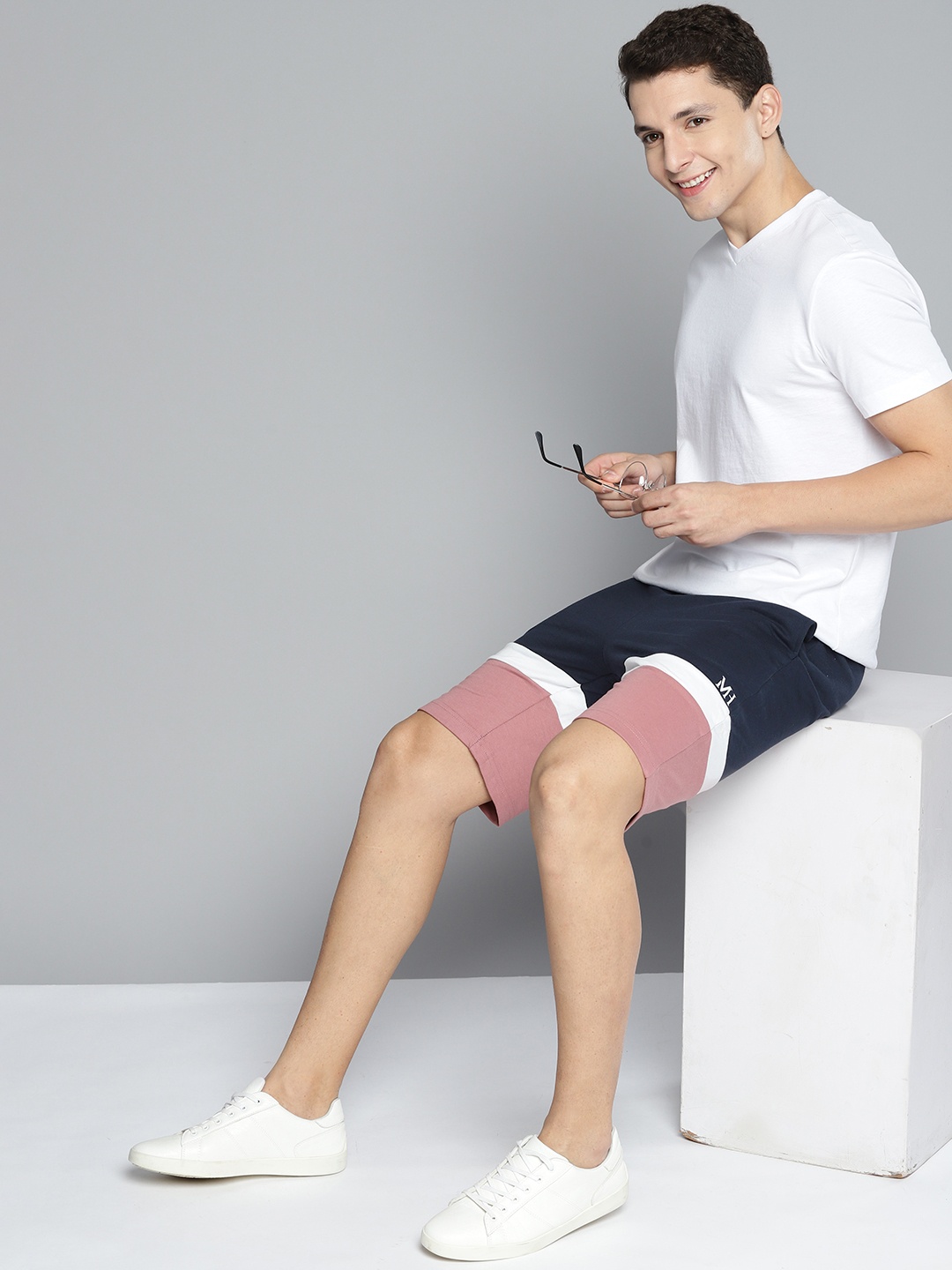

Mast & Harbour Men Navy Blue Colourblocked Knitted Regular Shorts