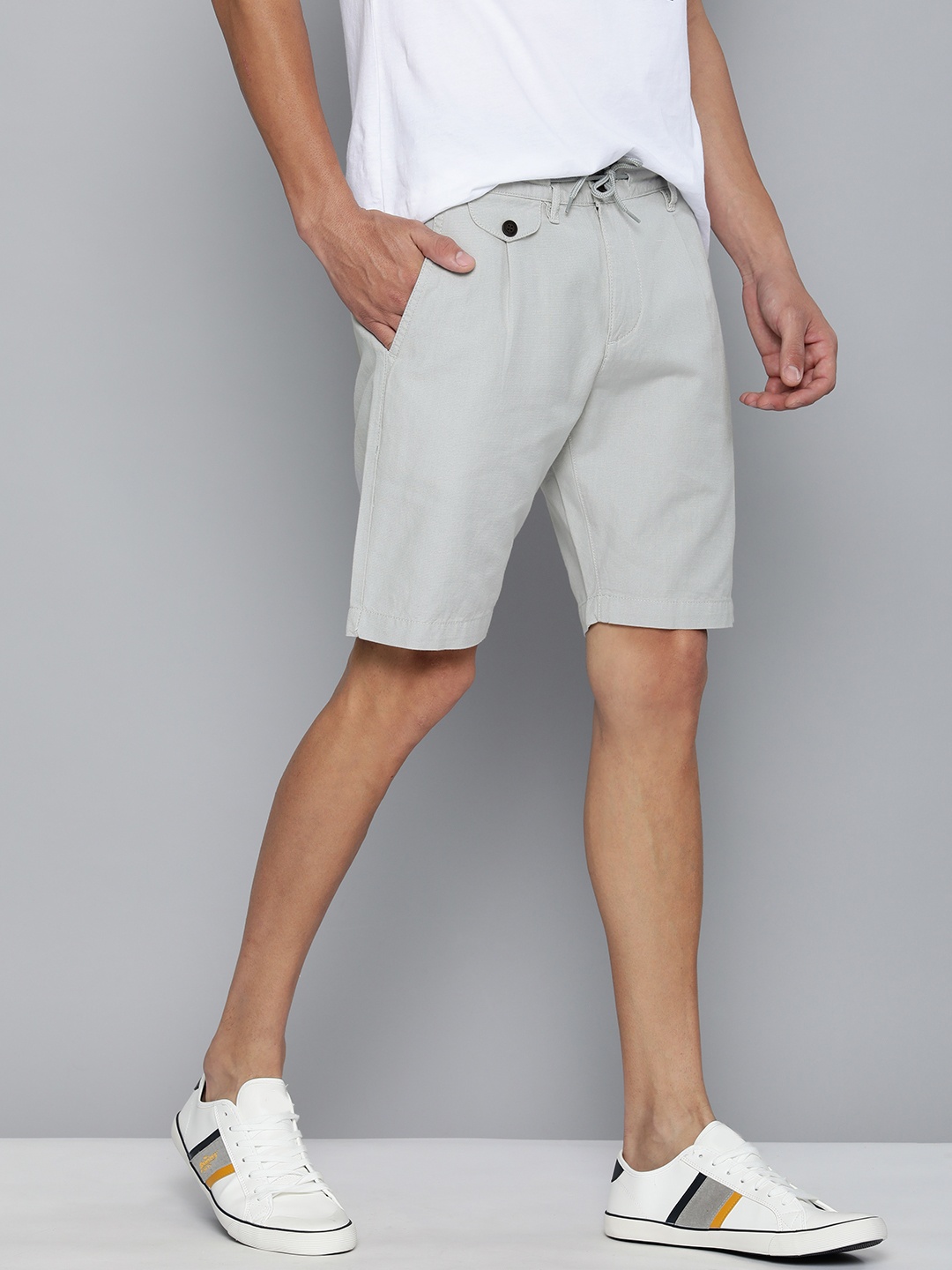 

Mast & Harbour Men Blue Cotton Linen Chino Shorts