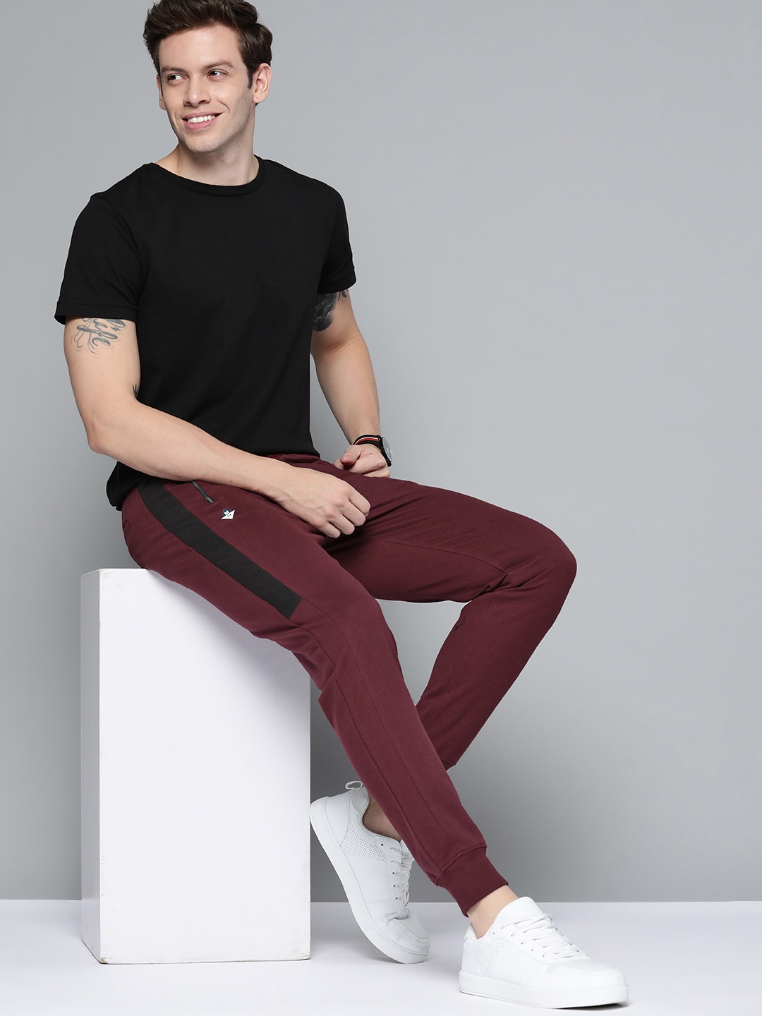 

Mast & Harbour Men Maroon Solid Mid Rise Casual Joggers