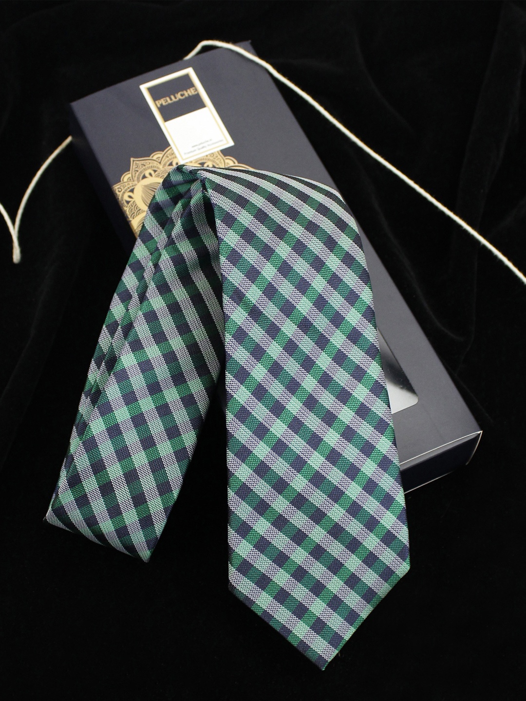 

PELUCHE Men Green & Blue Checked Broad Tie