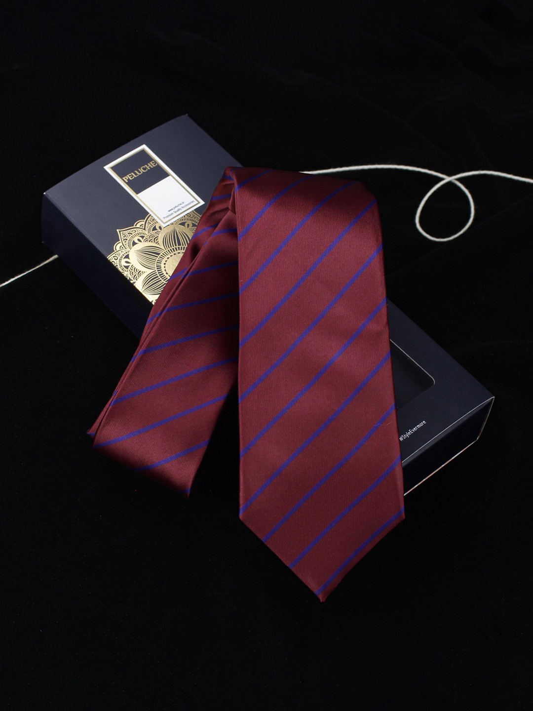 

PELUCHE Men Maroon & Blue Striped Broad Tie