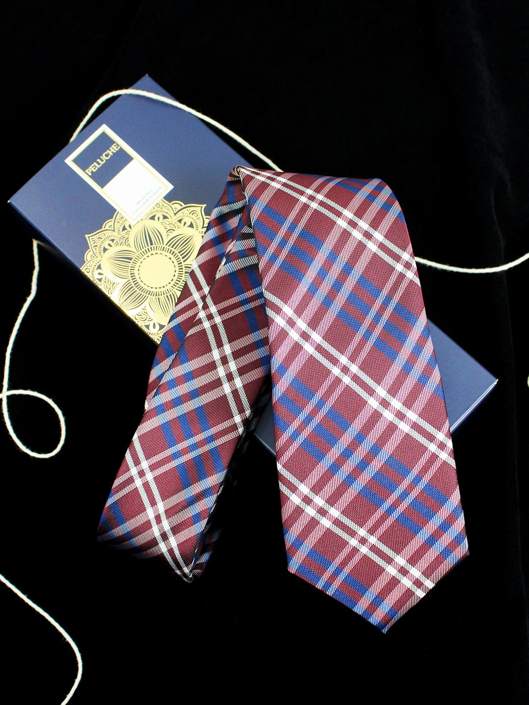 

PELUCHE Men Maroon & White Checked Broad Tie