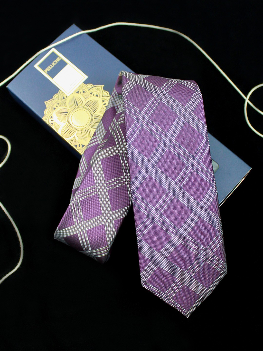 

PELUCHE Men Purple & White Checked Broad Tie