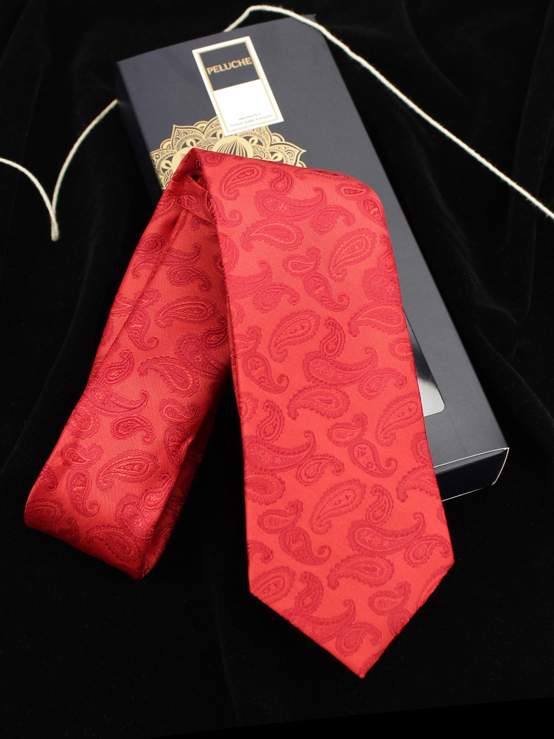 

PELUCHE Men Red Woven Design Broad Tie