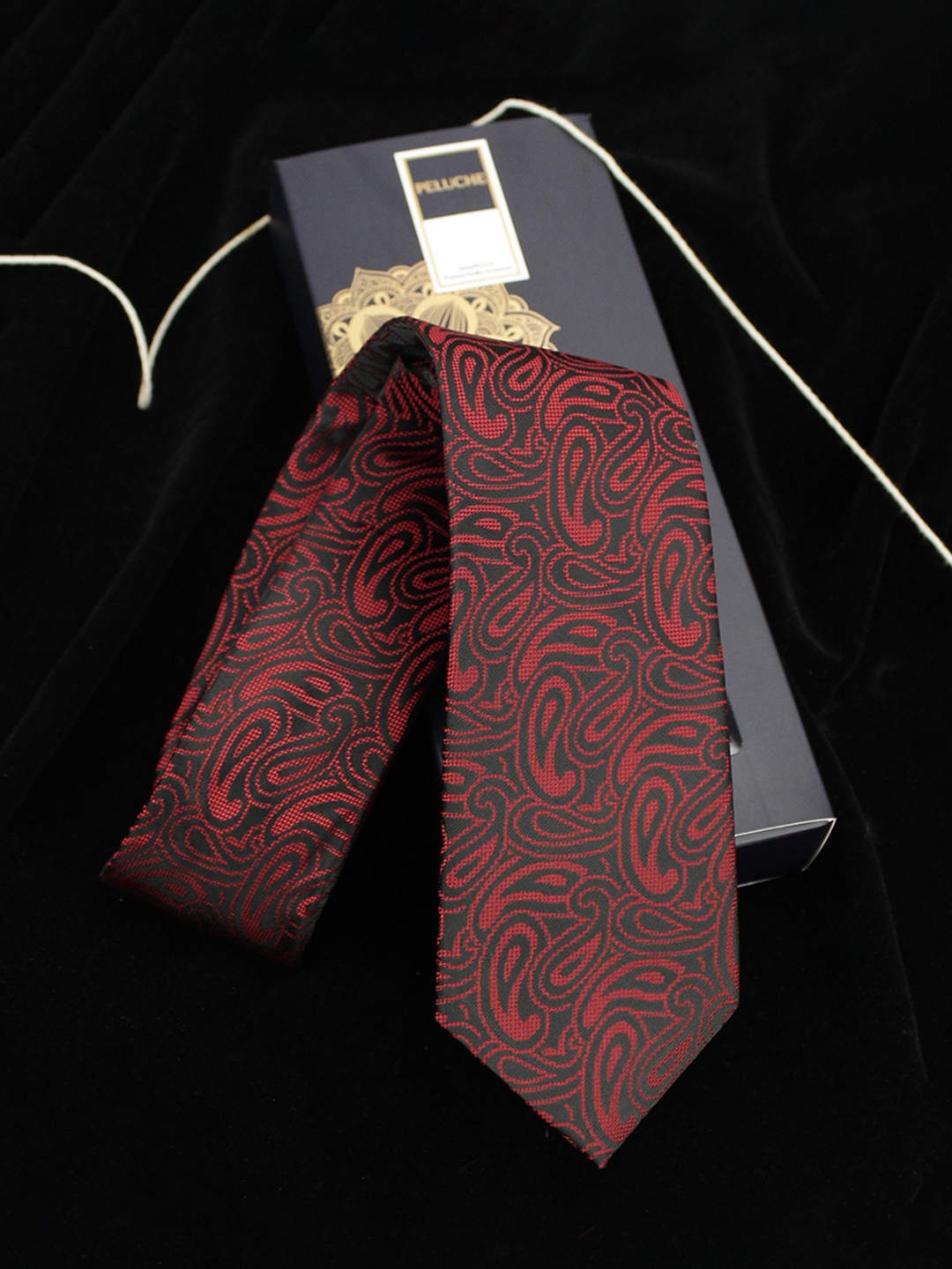 

PELUCHE Men Red Woven Design Broad Tie