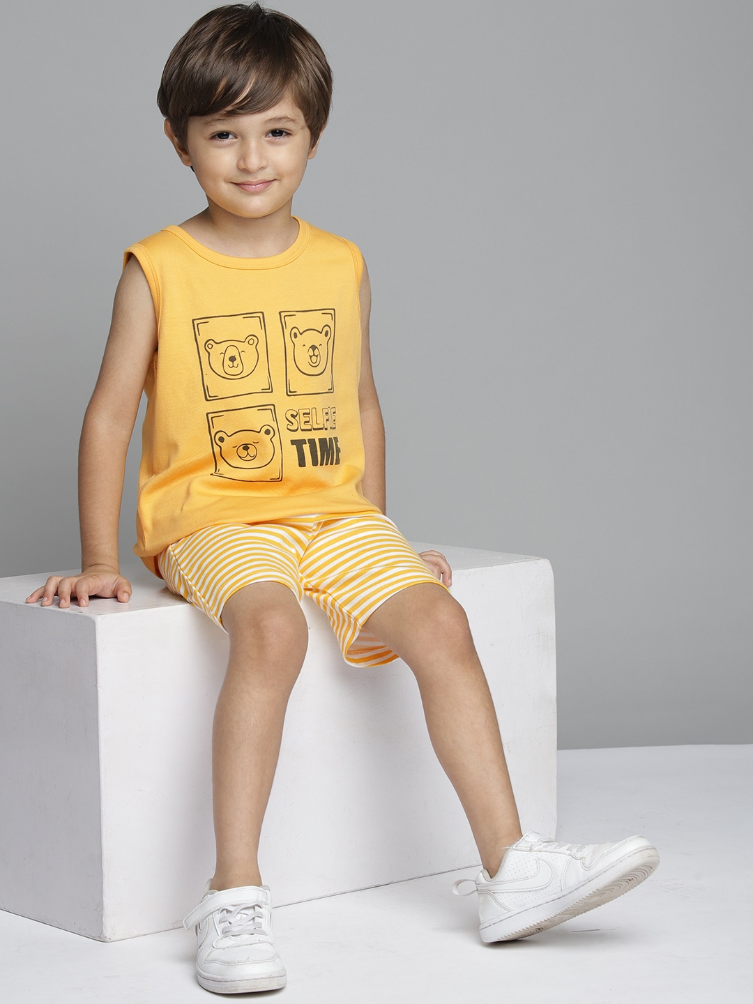 

YK Boys Yellow & White Printed Cotton T-shirt with Shorts