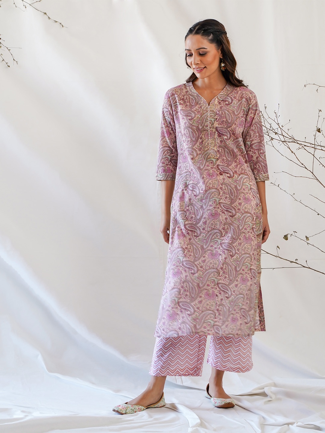 

AKISO Women Peach-Coloured Ethnic Motifs Printed Pure Cotton Kurta with Trousers