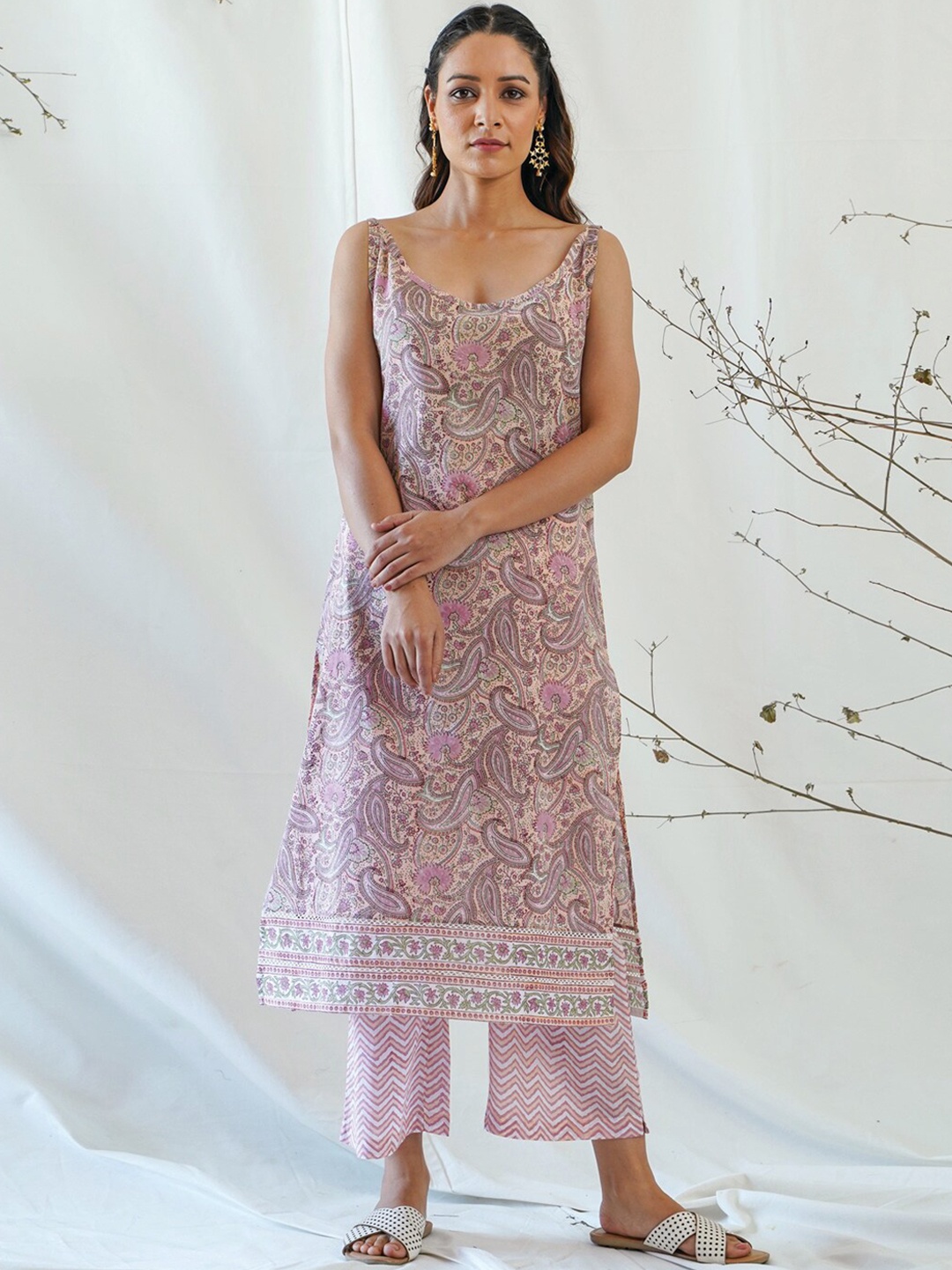 

AKISO Women Peach-Coloured Floral Printed Block Print Pure Cotton Kurta