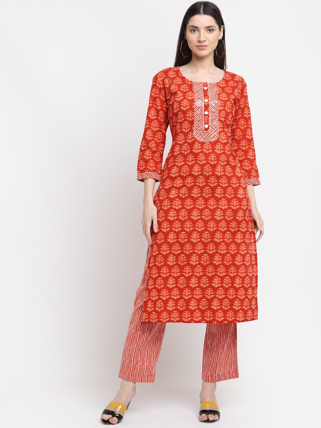 

MYAZA Women Tan Ethnic Motifs Printed Gotta Patti Pure Cotton Kurta with Trousers