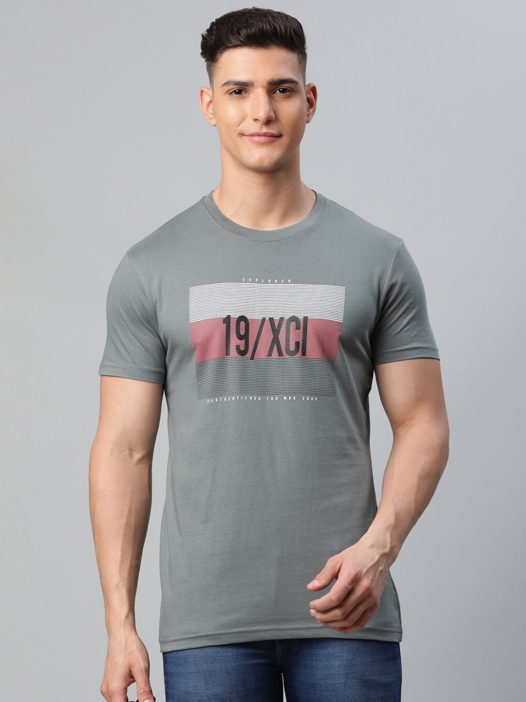 Rodamo Men Grey Typography Printed Slim Fit T-shirt