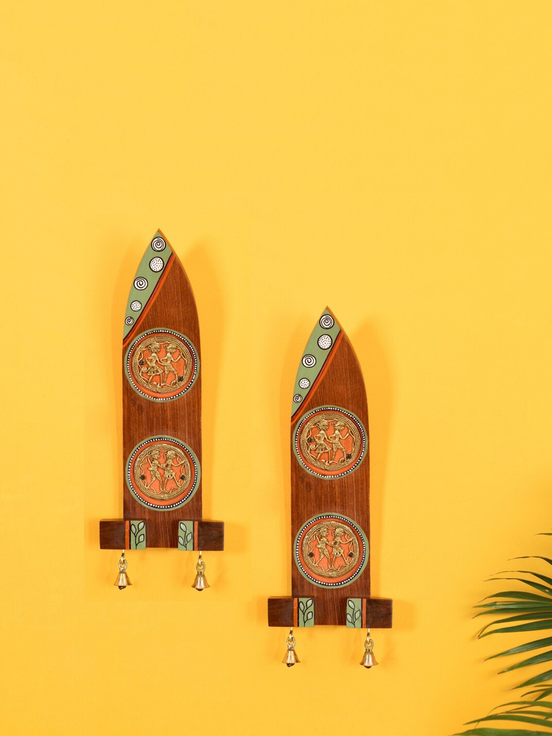 AAKRITI ART CREATIONS Brown & Green Printed Boat Wall Decor