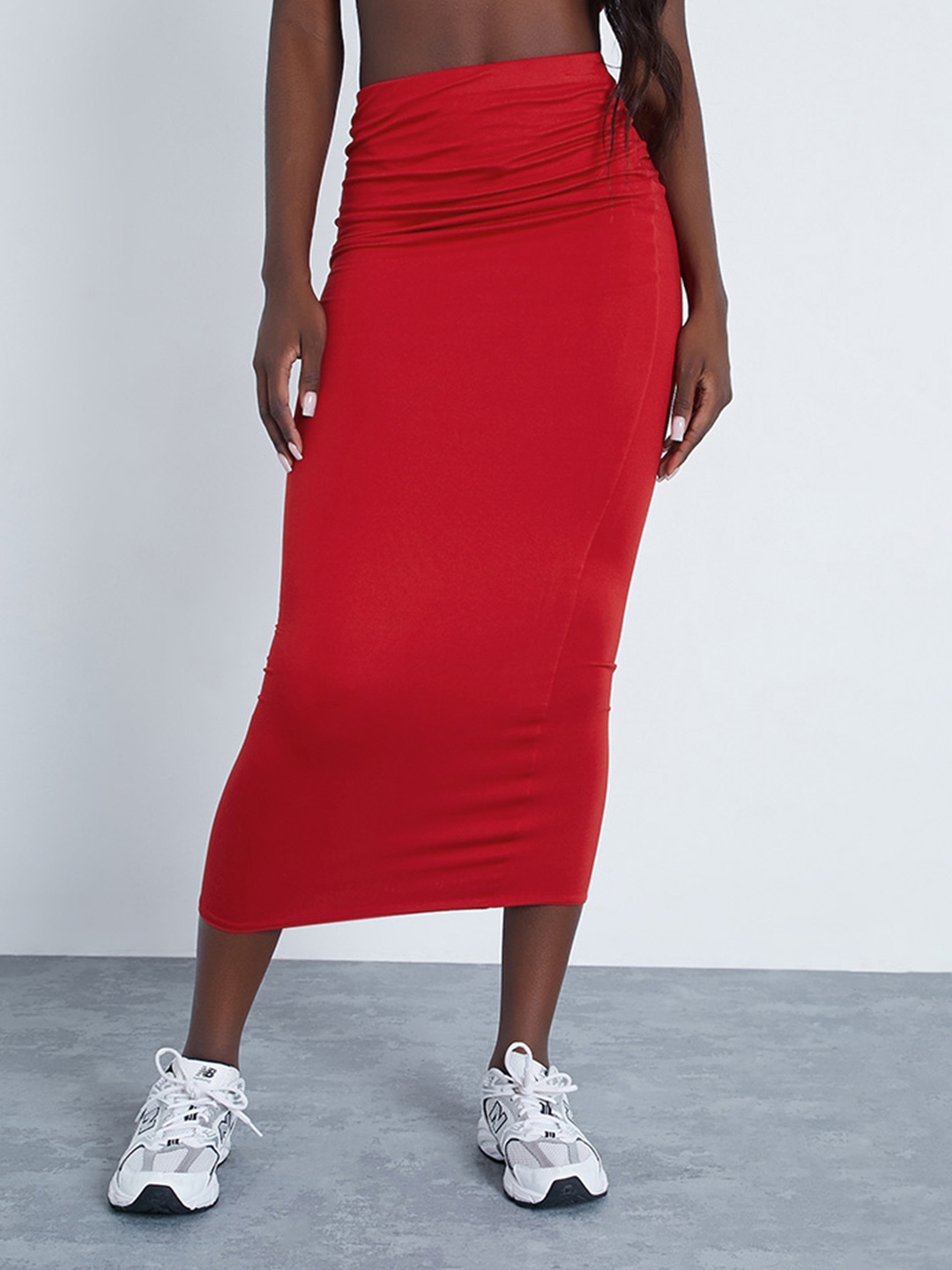 

I Saw It First Women Red Solid Double Layer Supersoft Midi Skirt