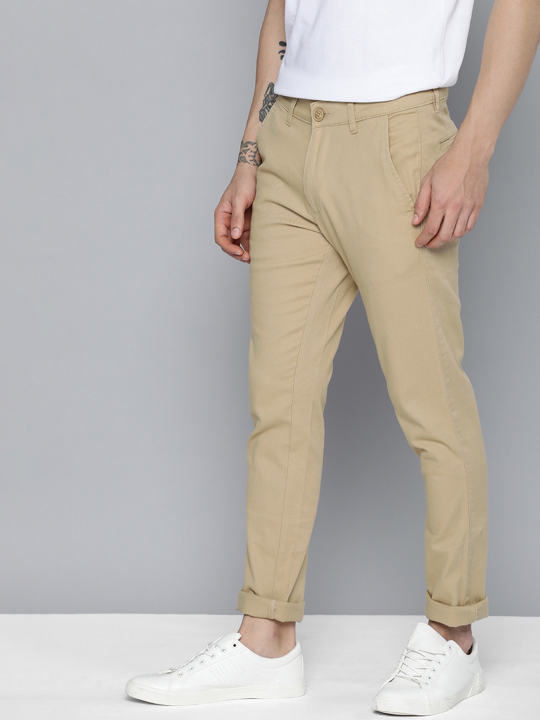 

Mast & Harbour Men Beige Textured Regular Fit Chinos Trousers