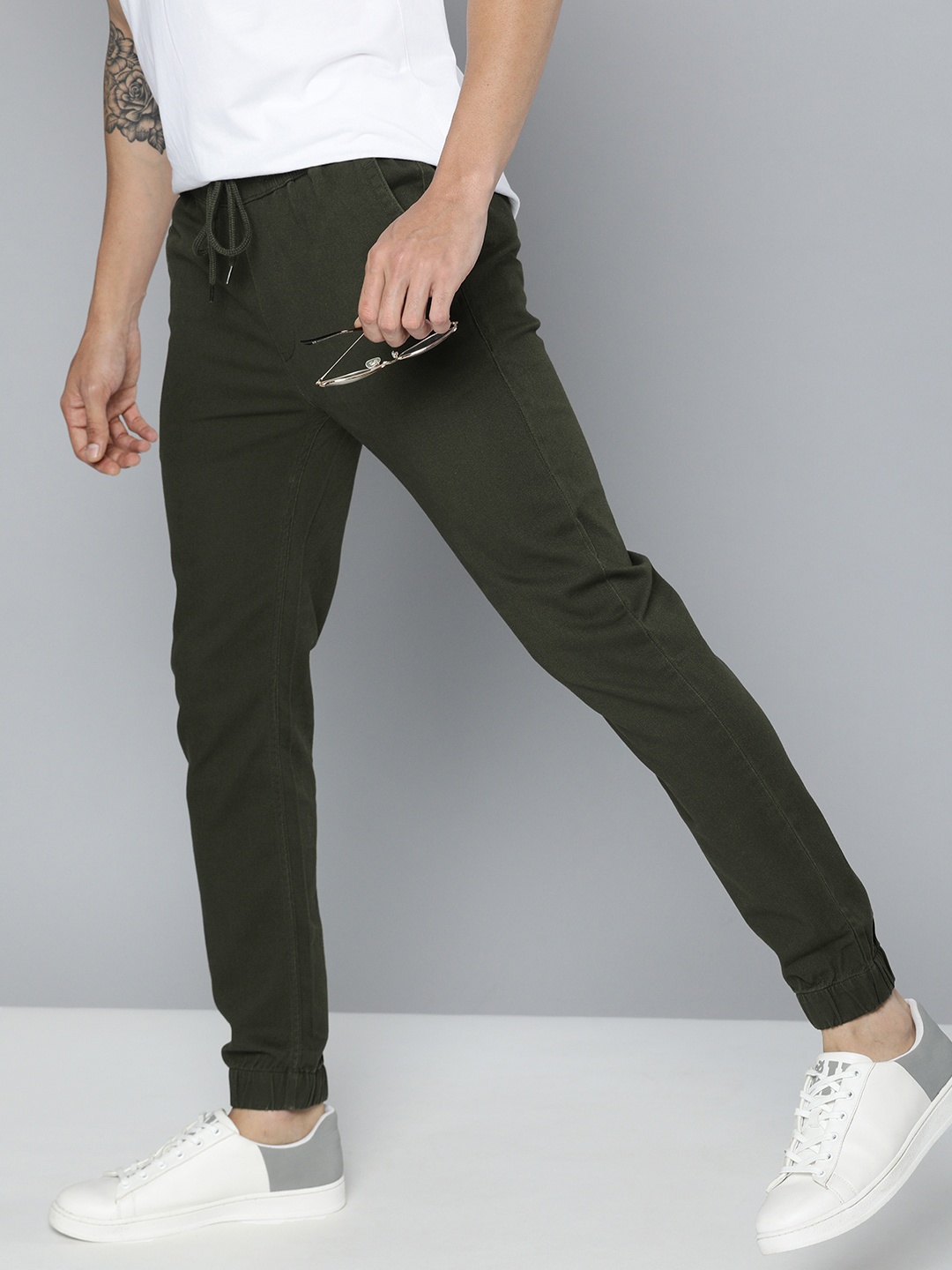 

Mast & Harbour Men Joggers, Olive