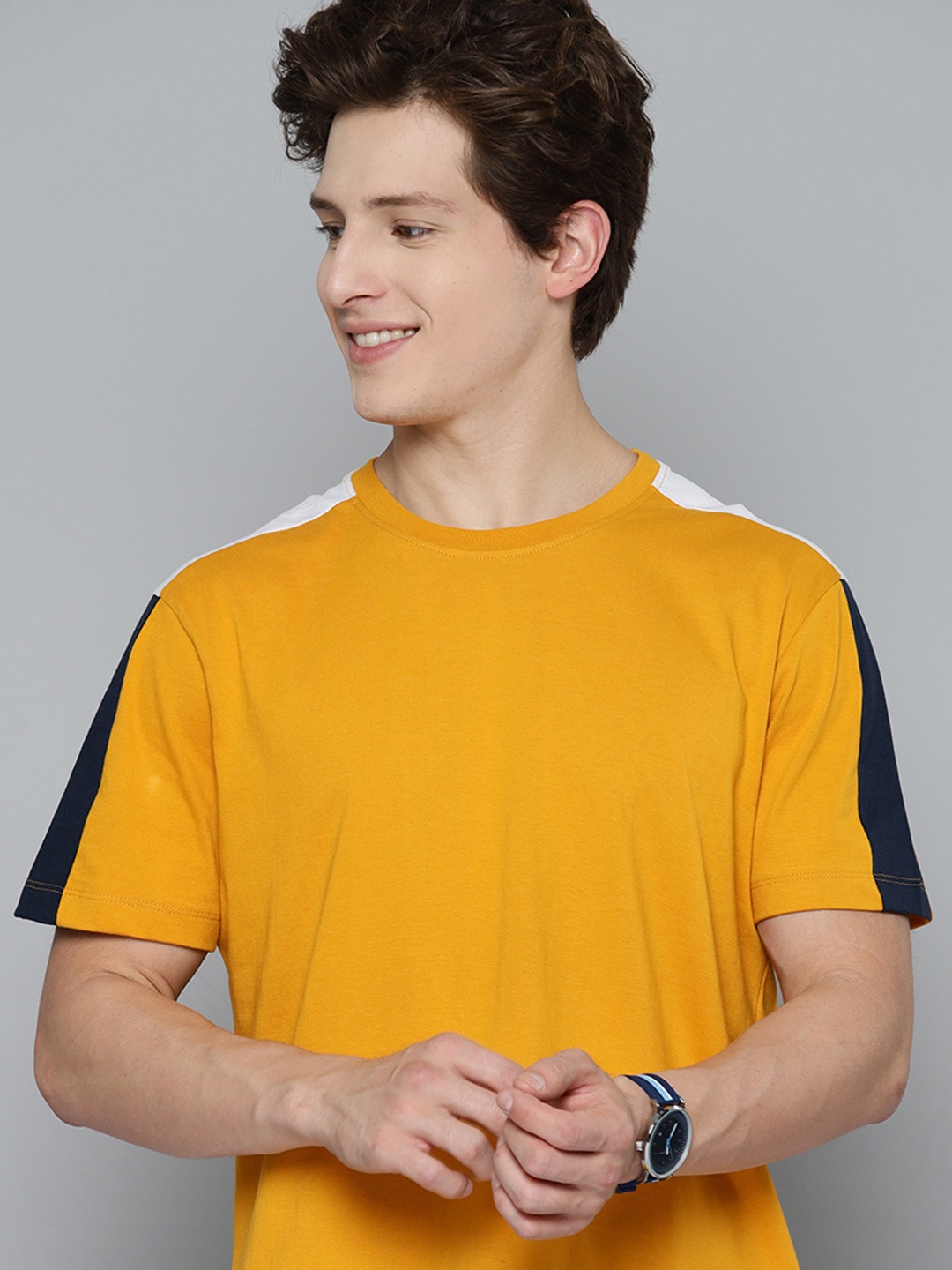 

Mast & Harbour Men Mustard Yellow & White Pure Cotton T-shirt