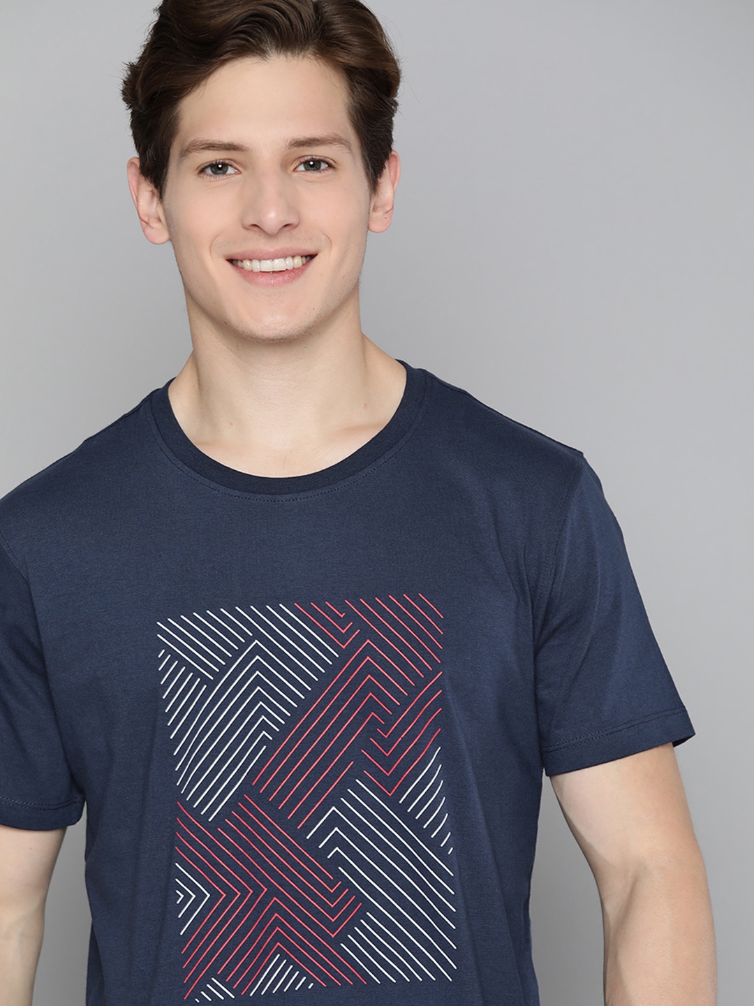 

Mast & Harbour Men Navy Blue & White Striped T-shirt