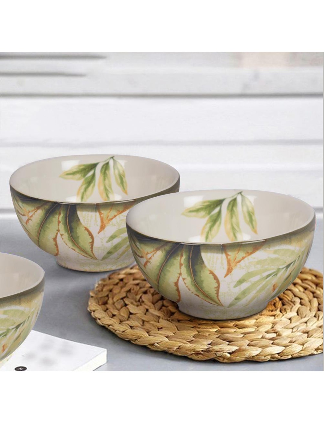 

THE ARTMENT Set of 2 Green Printed Bowls