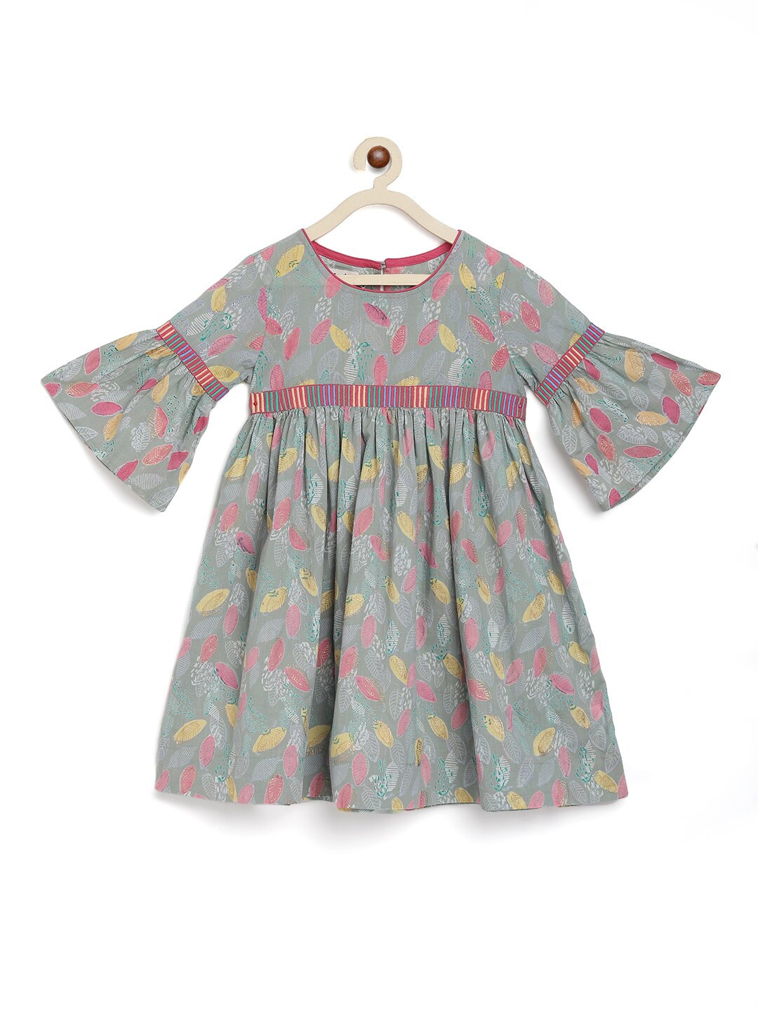 

Fabindia Girls Grey Floral Printed Fit & Flare Dress