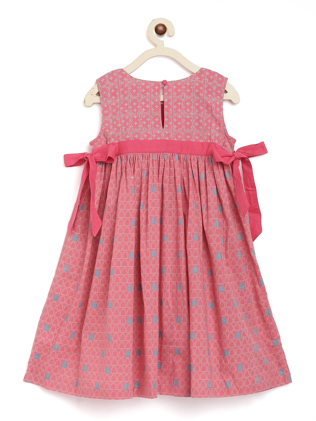 

Fabindia Girls Rose Floral Printed Fit & Flare Cotton Dress