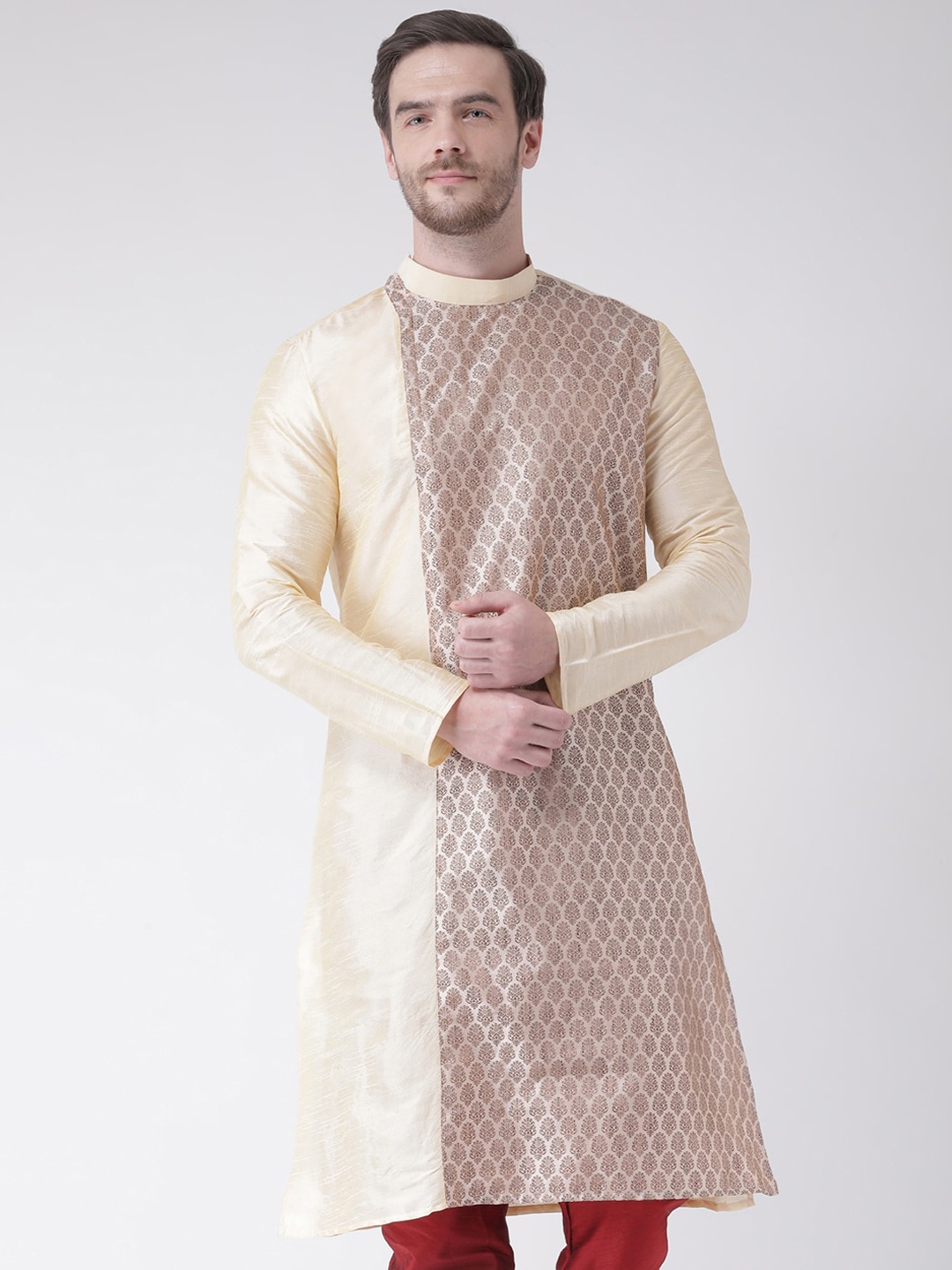 

DEYANN Men Cream-Coloured & Golden Ethnic Motifs Woven Design Jacquard Kurta