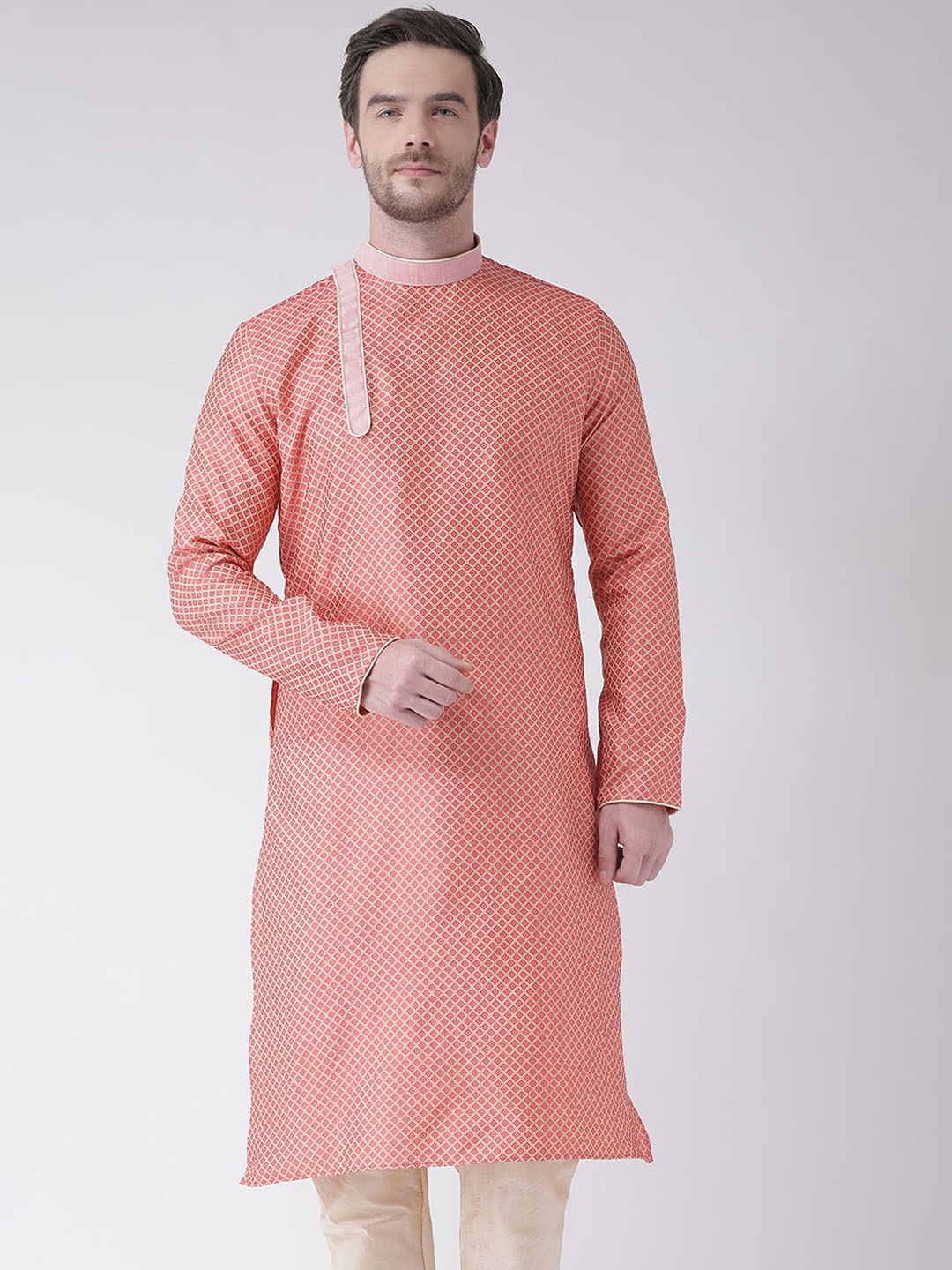 

DEYANN Men Peach-Coloured Geometric Jacquard Kurta