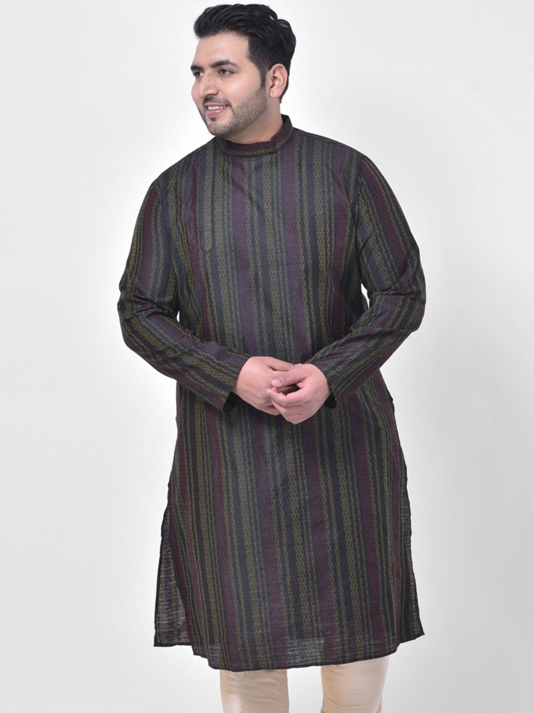 

DEYANN PLUS Men Plus Size Black & Purple Striped Thread Work Jacquard Kurta
