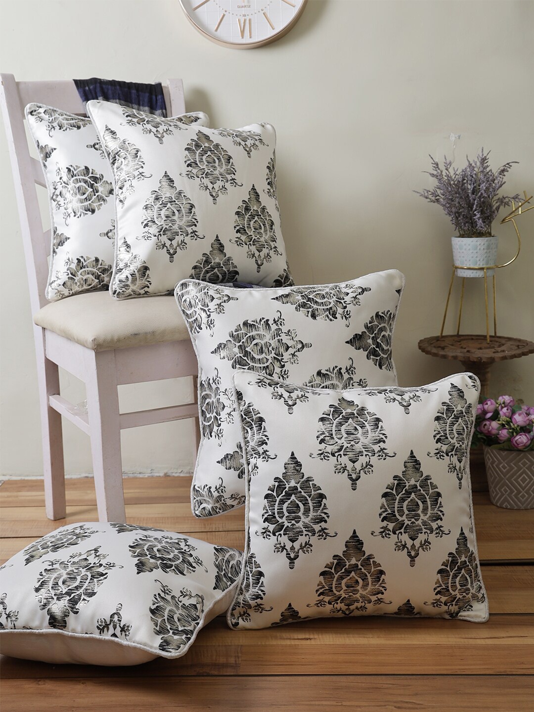

ROMEE White & Black Set of 5 16" x 16" Ethnic Motifs Square Cushion Covers
