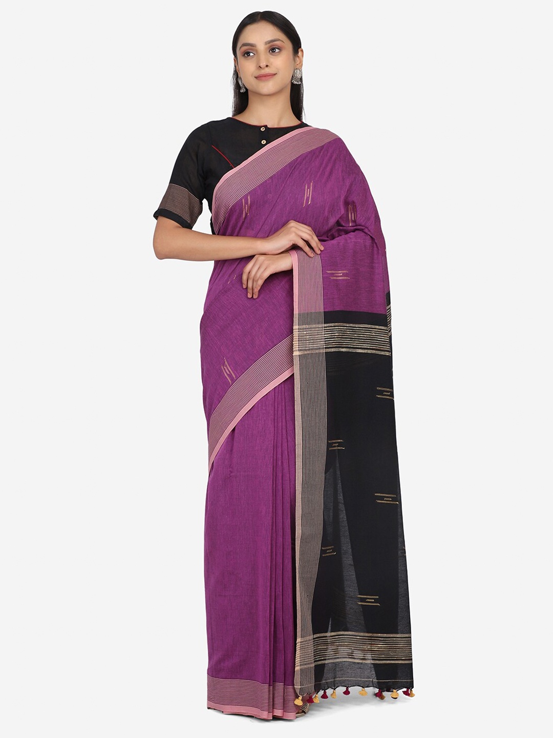 

THE WEAVE TRAVELLER Purple & Black Woven Design Pure Cotton Saree