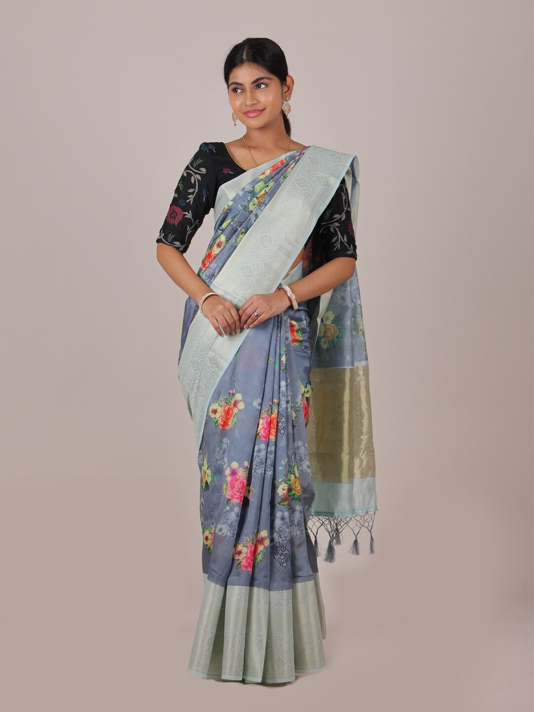 

Pothys Grey & Red Floral Printed Zari Saree