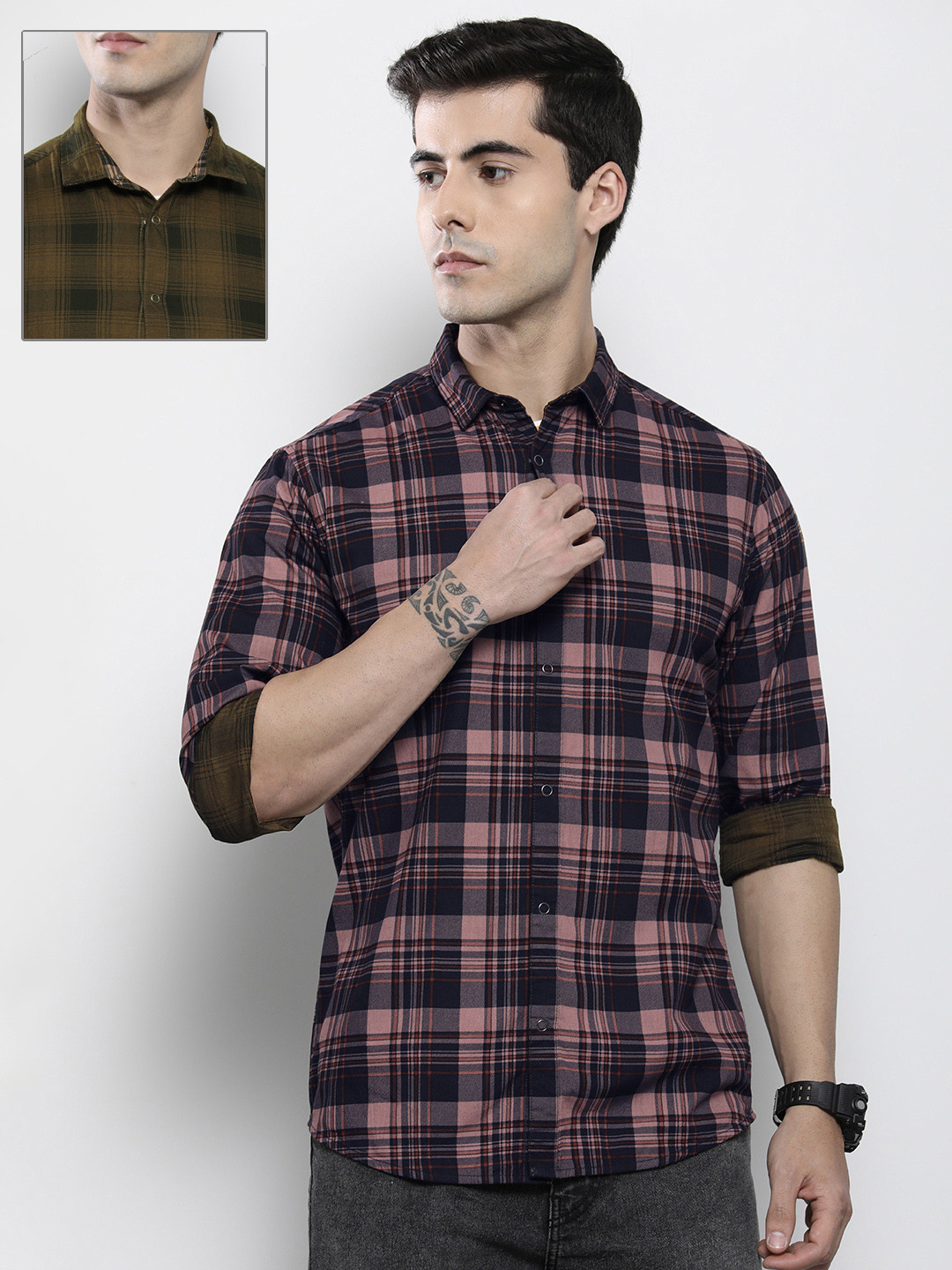 

The Indian Garage Co Men Pink & Green Checked Reversible Cotton Casual Shirt