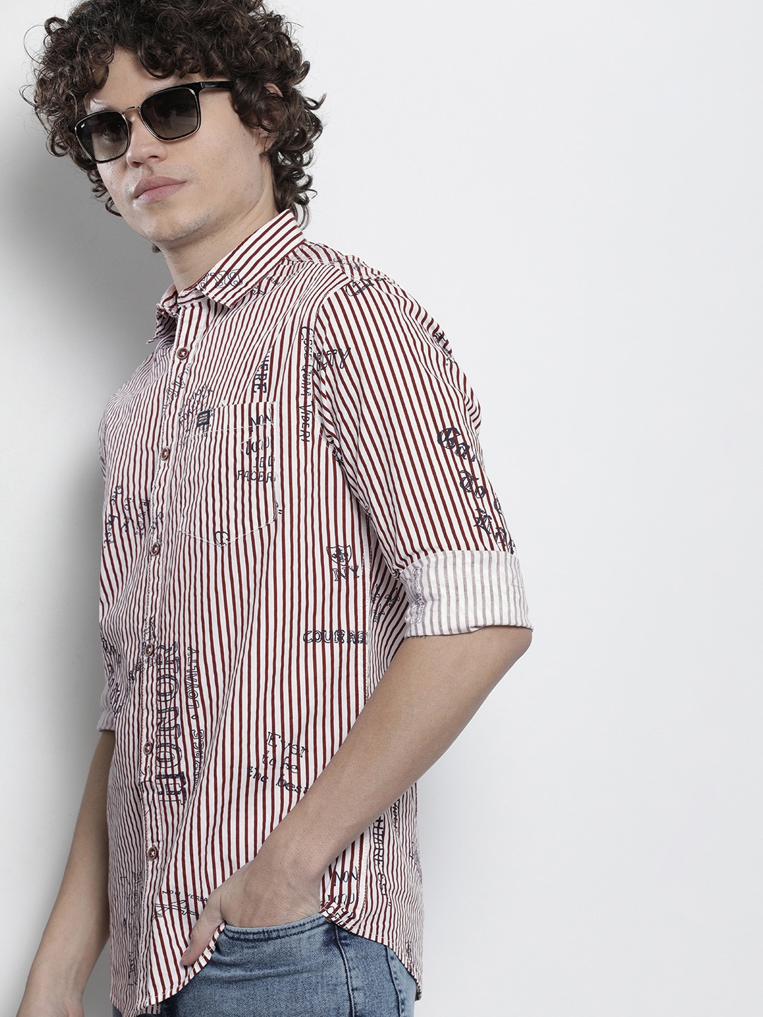 

The Indian Garage Co Men Striped Casual Shirt, Burgundy