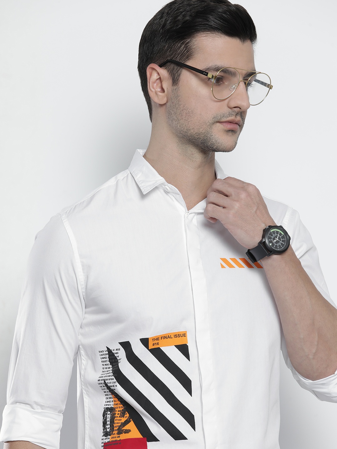 

The Indian Garage Co Men White Printed Cotton Casual Shirt