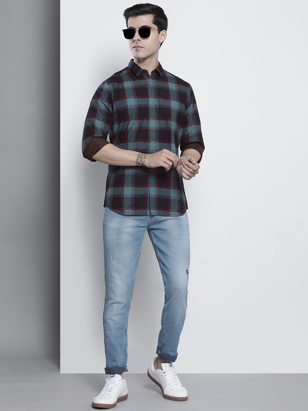 

The Indian Garage Co Men Blue & Olive Green Checked Cotton Reversible Shirt