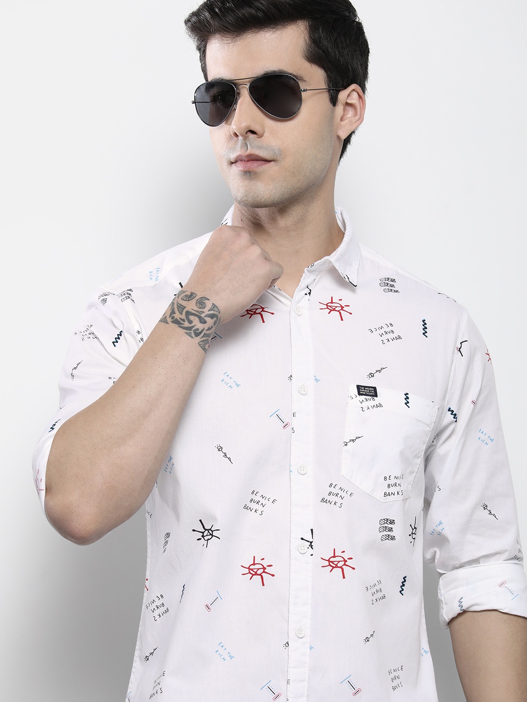 

The Indian Garage Co Men White Printed Cotton Casual Shirt