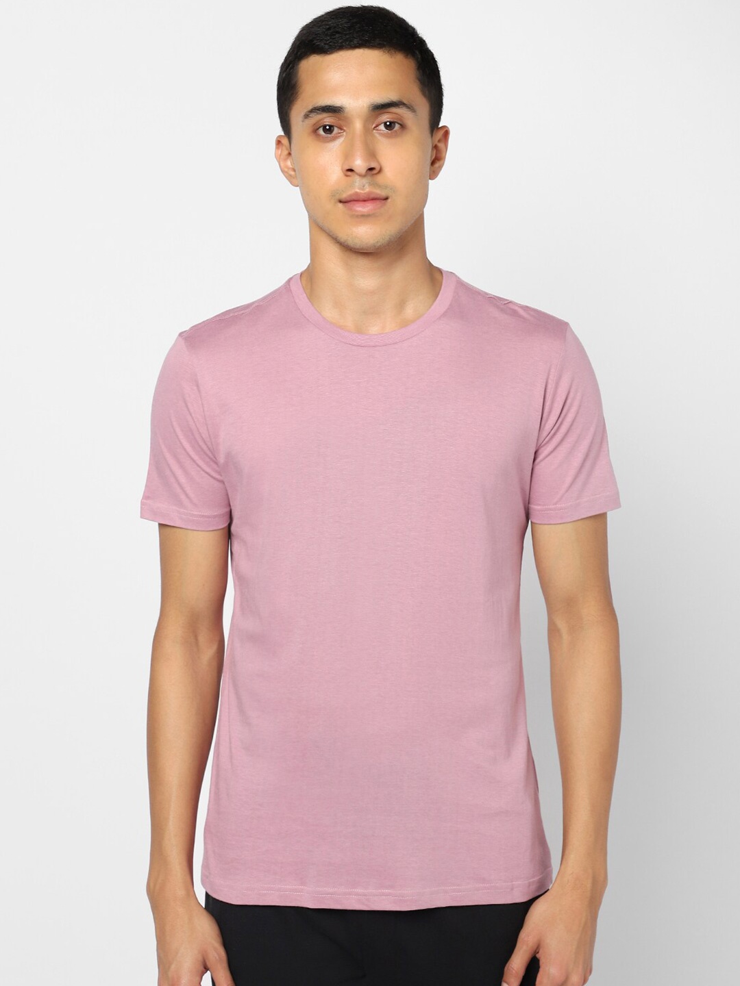 

Ajile by Pantaloons Men Pink Solid Slim Fit Cotton T-shirt