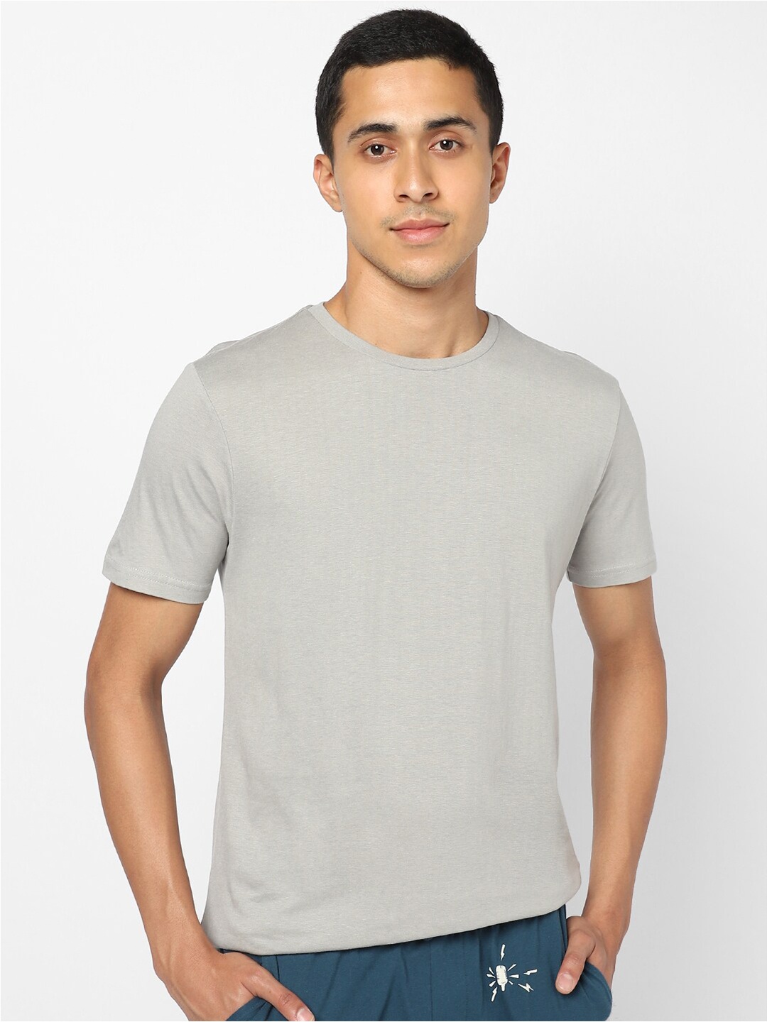 

Ajile by Pantaloons Men Grey Solid Pure Cotton Lounge T Shirt