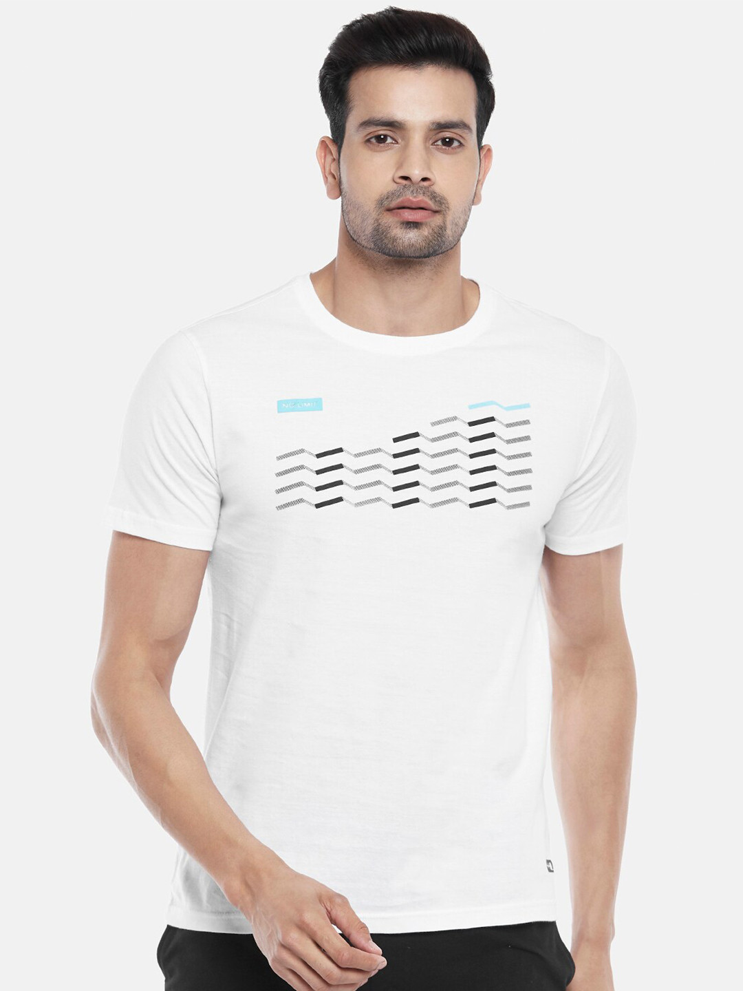 Ajile by Pantaloons Men White Printed Slim Fit Running Cotton T-shirt