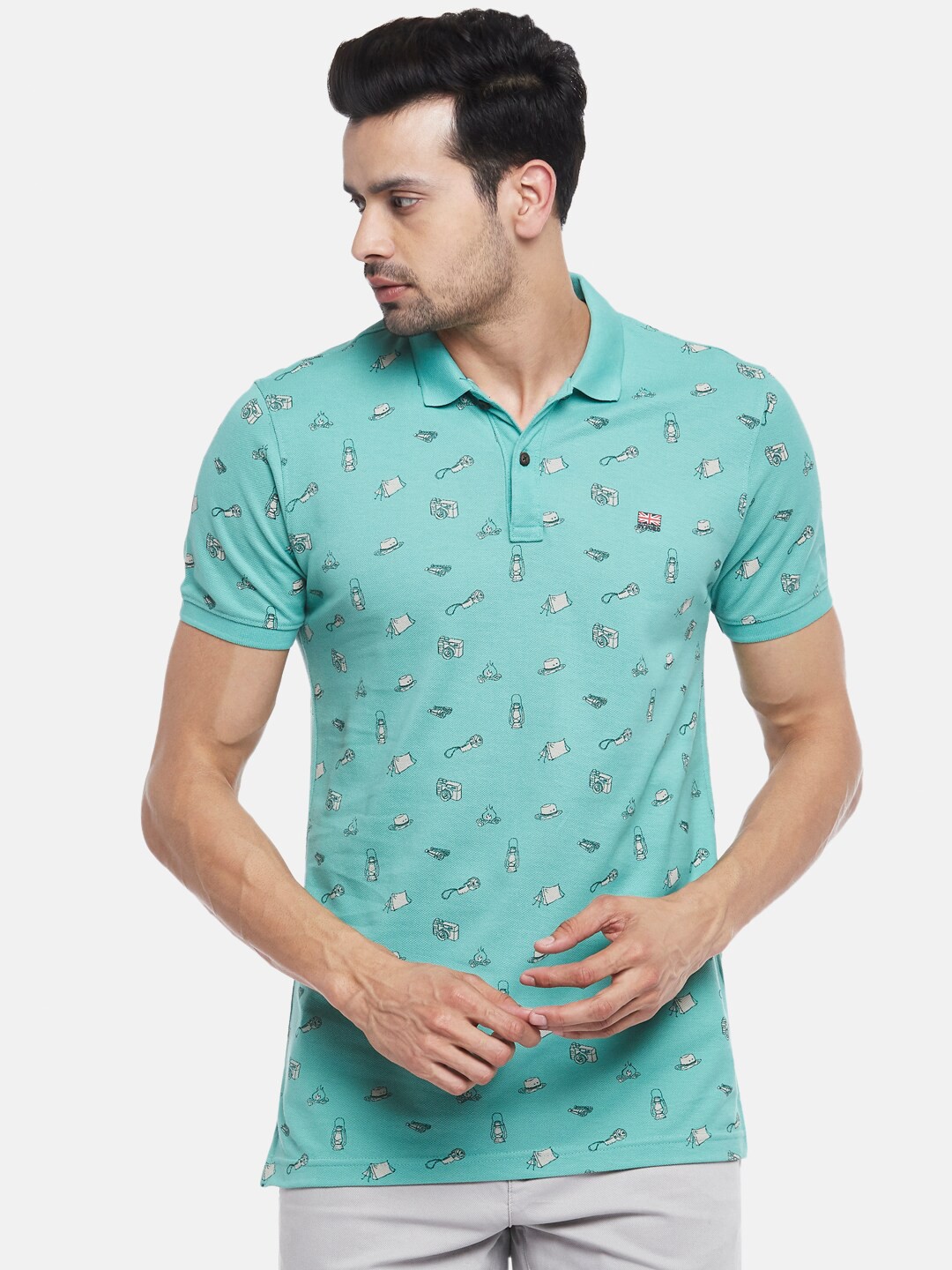 

BYFORD by Pantaloons Men Green Graphic Printed Slim Fit Cotton T-shirt