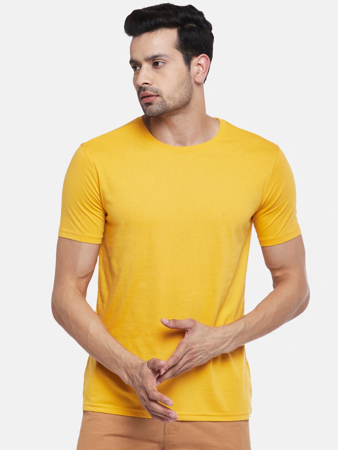 

BYFORD by Pantaloons Men Mustard Yellow Solid Round Neck T-shirt