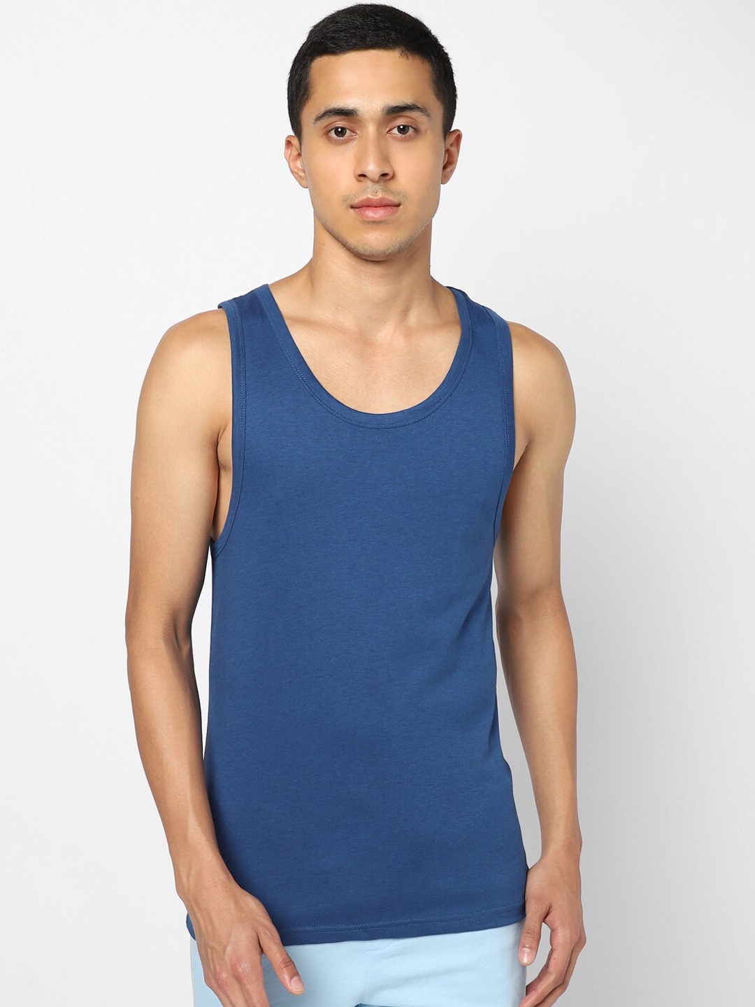 

Ajile by Pantaloons Men Navy Blue Solid Innerwear Vests